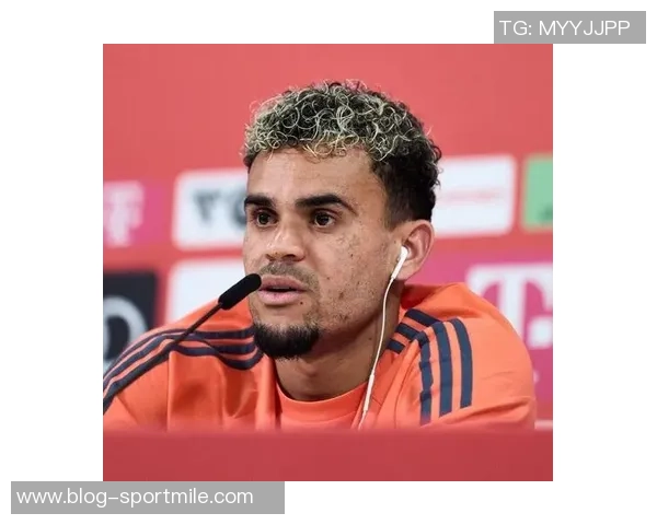 迪亚巴特重返主场感受热情氛围对新赛季充满期待与信心 迪亚巴特重返主场感受热情氛围对新赛季充满期待与信心